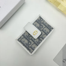 Load image into Gallery viewer, CD Montaigne Card Holder