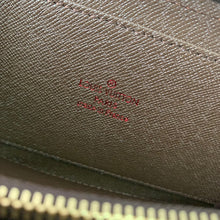 Load image into Gallery viewer, LV Capucines Continental - Müllner´s