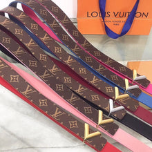 Load image into Gallery viewer, V Buckle Monogram Reversible Multi-color - Müllner´s