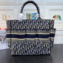 Load image into Gallery viewer, Catherine D Tote