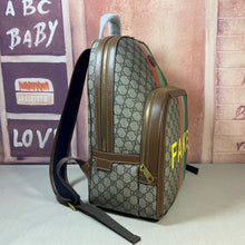 Load image into Gallery viewer, 'Fake/Not' print GG medium backpack - Müllner´s