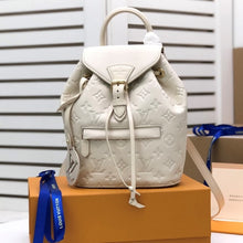 Load image into Gallery viewer, Montsouris LV Embossed Monogram - Müllner´s