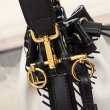 Load image into Gallery viewer, Mon Tresor F Canvas