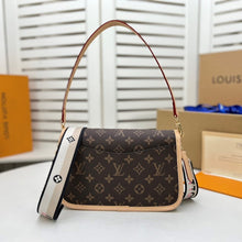 Load image into Gallery viewer, LV Diane