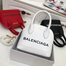 Load image into Gallery viewer, B´s Ville XSS Top Handle Bag