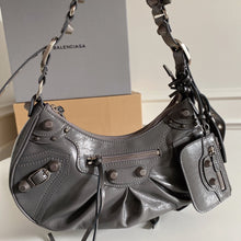 Load image into Gallery viewer, BB Le Cagole Small Shoulder Bag