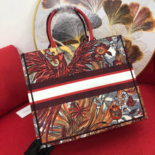 Load image into Gallery viewer, D Book Tote Spirit Animals - Müllner´s