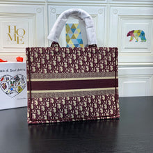 Load image into Gallery viewer, Medium D Book Tote Classic - Müllner´s