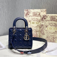 Load image into Gallery viewer, Lady D Small Bag