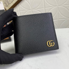 Load image into Gallery viewer, GG Marmont leather bi-fold wallet - Müllner´s