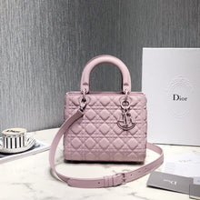 Load image into Gallery viewer, Medium Lady D Ultramatte Bag Classics