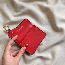 Load image into Gallery viewer, Grained Saddle Cardholder Black & Red - Müllner´s