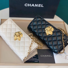 Load image into Gallery viewer, CC Flower Classic Chain Wallet - Müllner´s