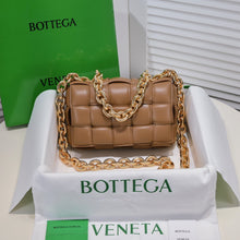 Load image into Gallery viewer, Bottega V Chain Cassette Gold Chain
