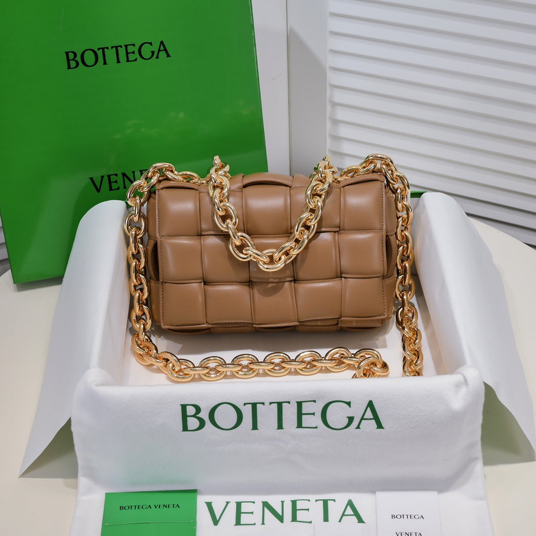 Bottega V Chain Cassette Gold Chain