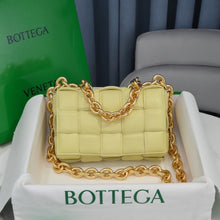 Load image into Gallery viewer, Bottega V Chain Cassette Gold Chain
