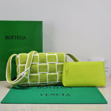 Load image into Gallery viewer, Bottega V Padded Cassette Wimbledon Edition
