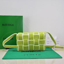 Load image into Gallery viewer, Bottega V Padded Cassette Wimbledon Edition
