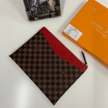 Load image into Gallery viewer, LV Damier Daily Pouche - Müllner´s
