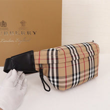 Load image into Gallery viewer, Medium Vintage Check Bonded Cotton Bum Bag - Müllner´s
