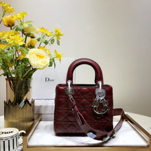 Load image into Gallery viewer, Lady D Small Bag
