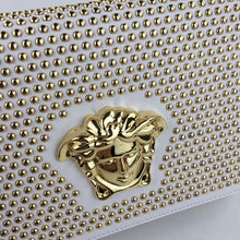 Cargar imagen en el visor de la galería, Palazzo Medusa Lux Shoulder Bag
