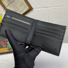 Load image into Gallery viewer, GG Marmont leather bi-fold wallet - Müllner´s
