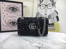 Load image into Gallery viewer, GG Shined Marmont small shoulder bag - Müllner´s
