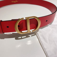 Load image into Gallery viewer, 30 Montaigne D Belt Gold - Müllner´s
