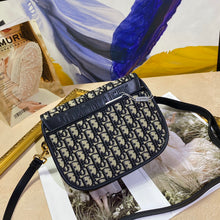 Load image into Gallery viewer, Medium CD Jacquard Bobby Bag
