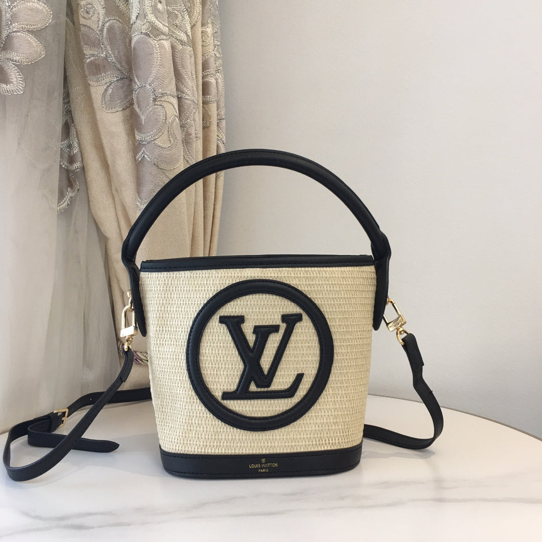 LV Petit Bucket