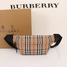 Load image into Gallery viewer, Medium Vintage Check Bonded Cotton Bum Bag - Müllner´s
