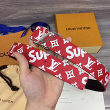 Load image into Gallery viewer, LV Supreme Monogram Red - Müllner´s
