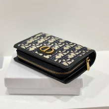 Load image into Gallery viewer, Jaquard D Monogram Zipped Wallet - Müllner´s
