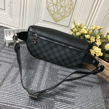 Cargar imagen en el visor de la galería, LV Campus Bumbag Damier
